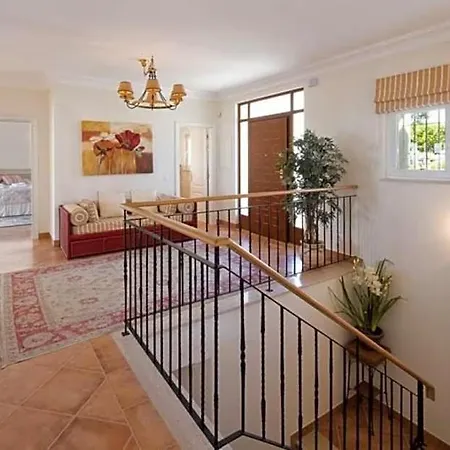 Villa Praia Da Luz Sleeps 8 Pool Air Con Wifi