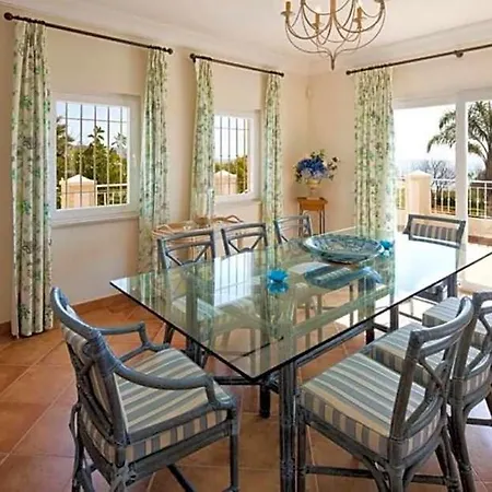 Praia Da Luz Sleeps 8 Pool Air Con Wifi Villa *
