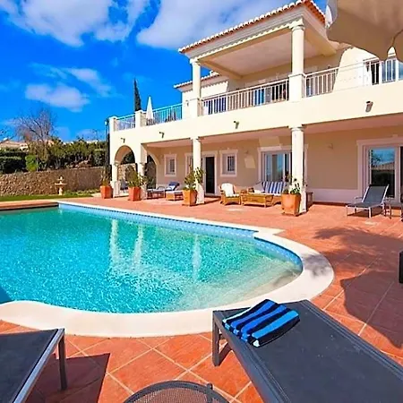 Praia Da Luz Sleeps 8 Pool Air Con Wifi