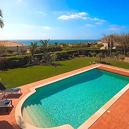 Praia Da Luz Sleeps 8 Pool Air Con Wifi *
